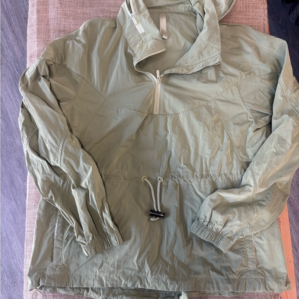 Lululemon Athletica Light Green Windbreaker
